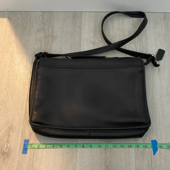 Authentic Coach soft briefcase - Picture 2 of 3